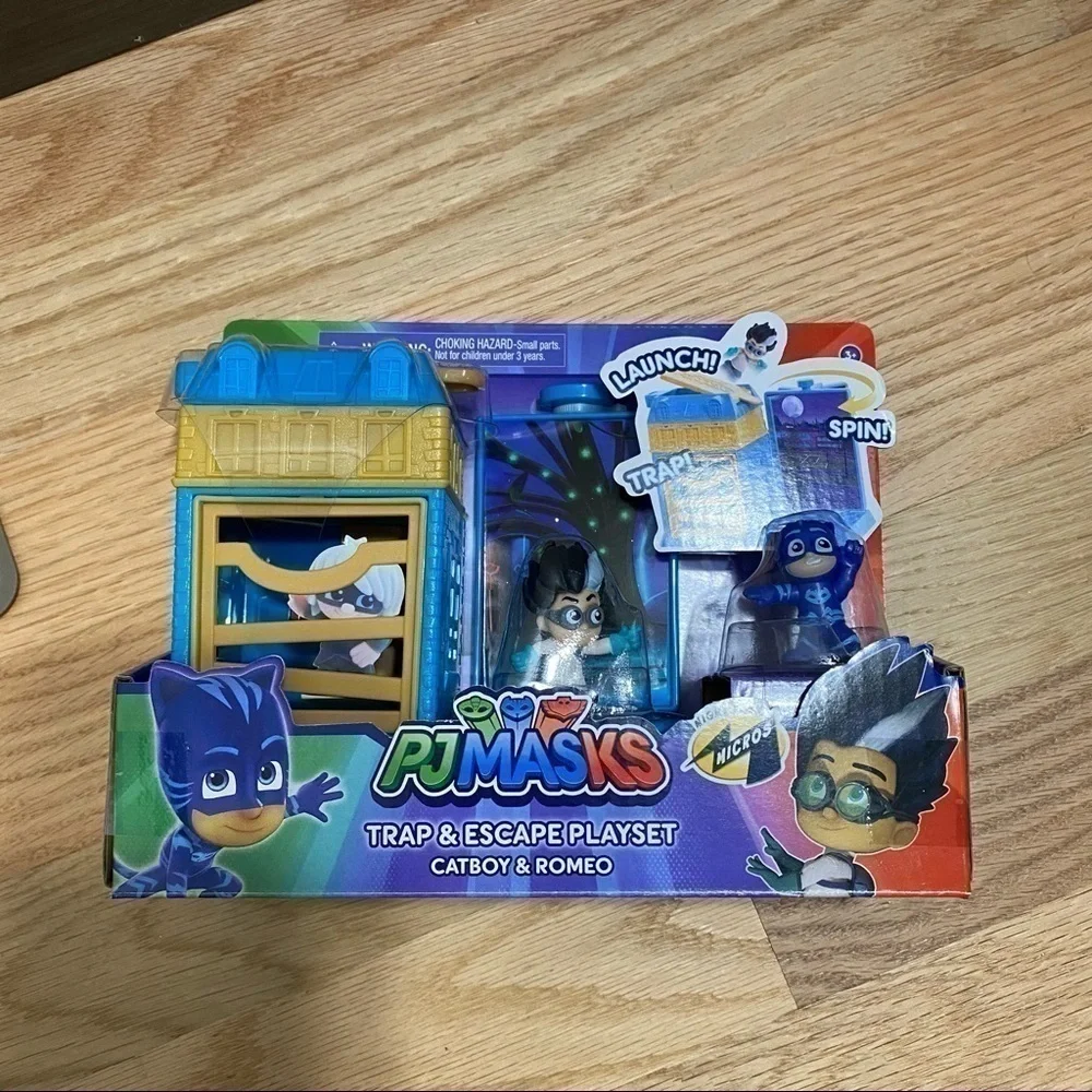PJ Masks Trap & Escape Playset Catboy & Romeo NEW